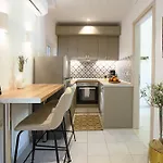 Delfini Aparthotel 4*