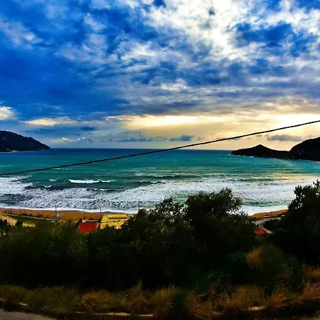 Delfini Apart-hotel Agios Georgios Pagon