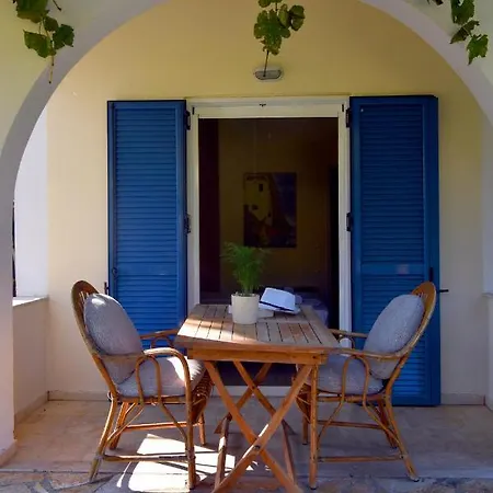 Apart-hotel Delfini 4*