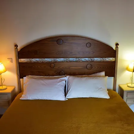 Delfini Agios Georgios Pagon