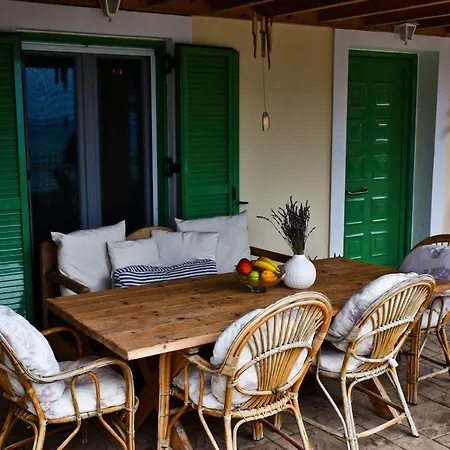 Delfini Aparthotel Agios Georgios Pagon