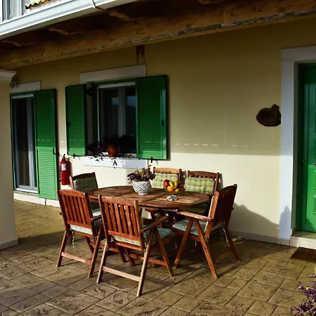 Aparthotel Delfini *