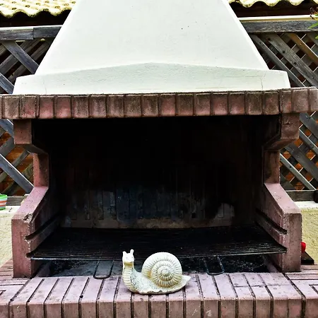 Delfini شقة فندقية 4*