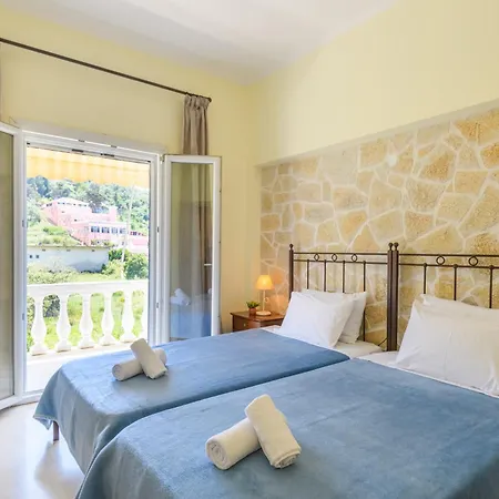 Aparthotel Delfini *