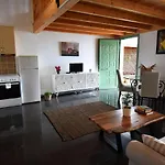 Delfini 4*