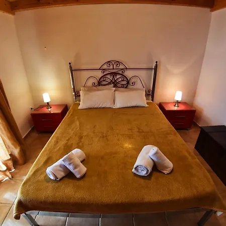 Apartmanhotel Delfini Ájosz Jeórjosz Págon