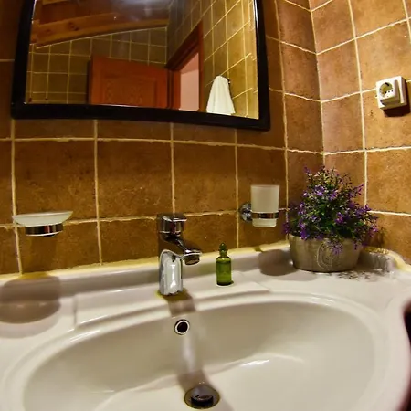 Delfini Agios Georgios Pagon